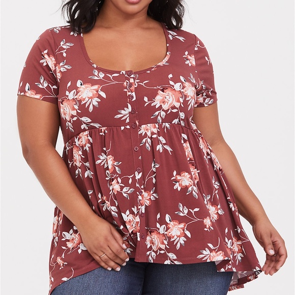 torrid Tops - Torrid Dusty Rose Floral Studio Knit Babydoll Tee torrid00